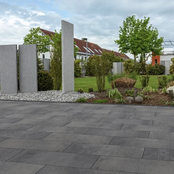 Premium Terrassenplatten Beton, dunkelgrau-anthrazit, imprägniert, 4cm Stärke, Alternative zu Keramik Terrassenplatten