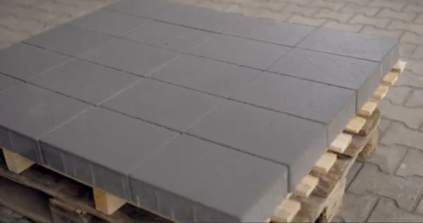 Rechteckpflaster anthrazit, 8cm LKW befahrbar auf Palette