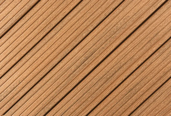 wpc-terrassendiele_kompakte-plus_eichenbraun_w_dv2_naturinform WPC Terrassendiele eichenbraun – »Die KOMPAKTE Wabe Plus«