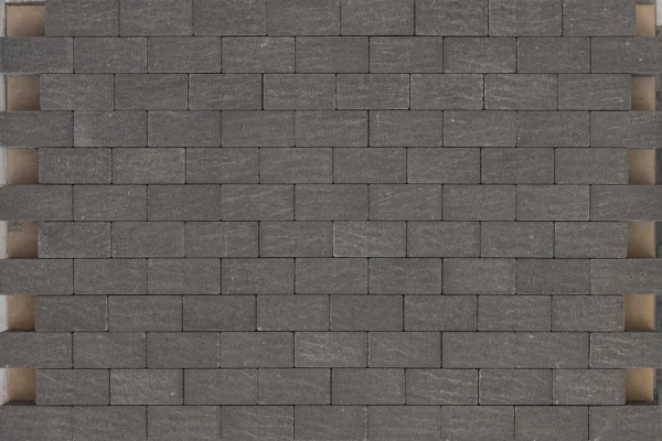 Rechteckpflaster anthrazit – stark, rustikal & zeitlos - "Retro Berlin"