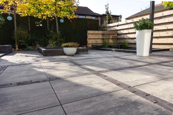 Premium Terrassenplatten8095029 Smartton Linea Amiata 60x60 Anwendung 3 Web 1920x1080 px