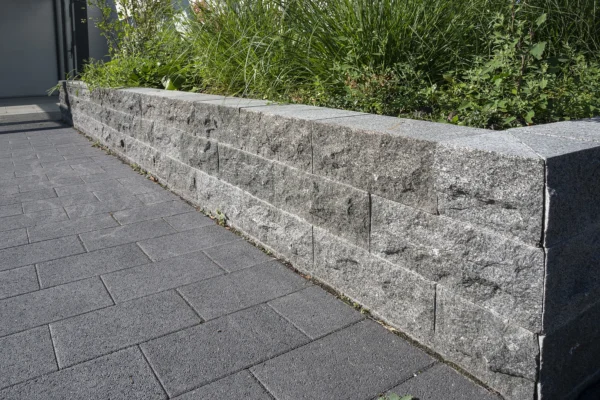 Naturmauerstein Schwarz "Castle Rock" | 40x20x15cm
