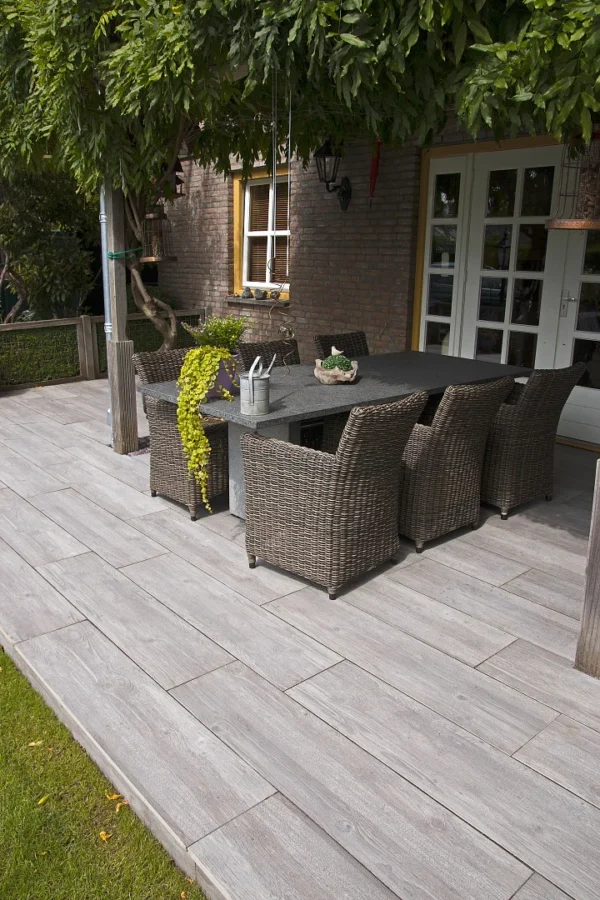 Keramik-Terrassenplatte Grau-Gekalkt "Woodlook" | 30x120x2cm